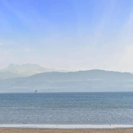 Uferpark Mit Privatstrand Friedrichshafen