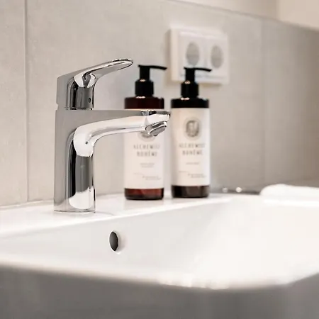 Uferpark Mit Privatstrand